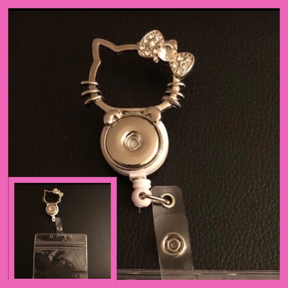Hello Kitty Retractable Badge/ID Holder